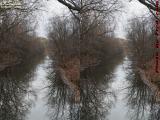 Alewife Brook from the Parkway Bridge (cross eye stereo)